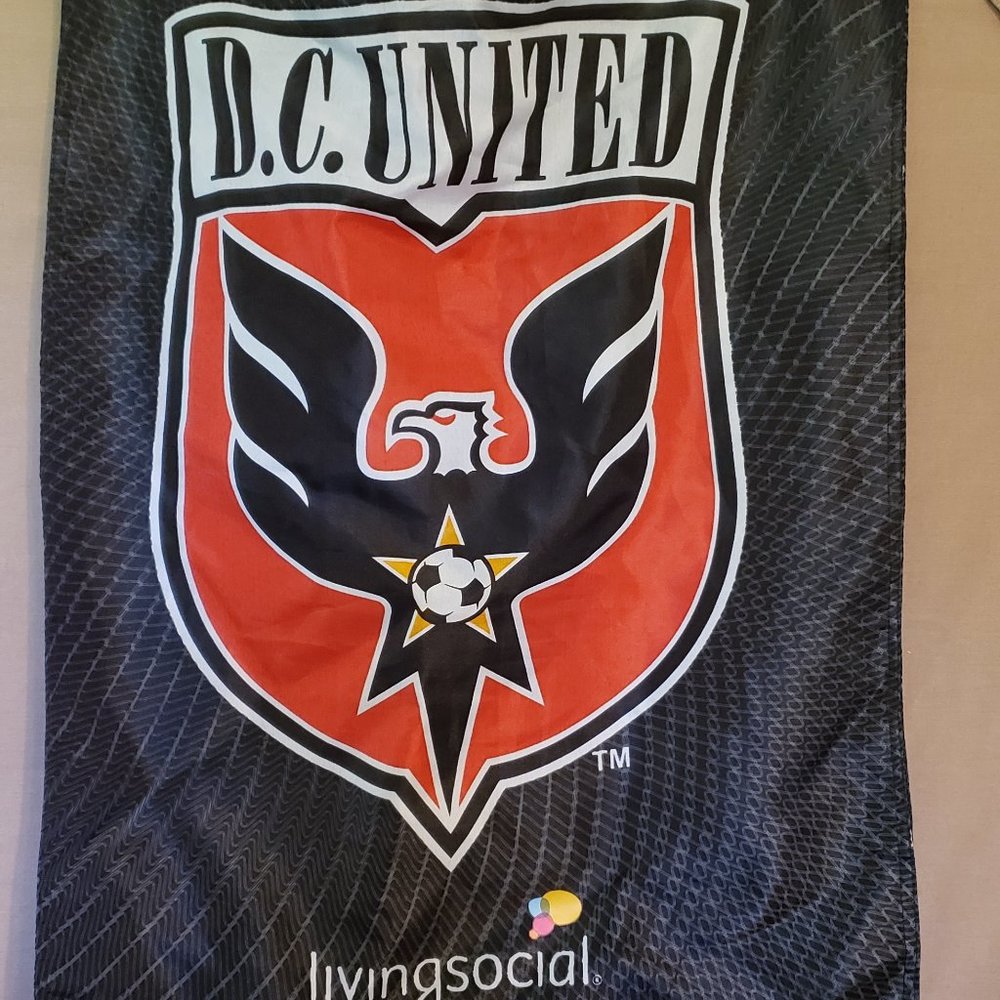 D.C. United/Vamos United! Flag